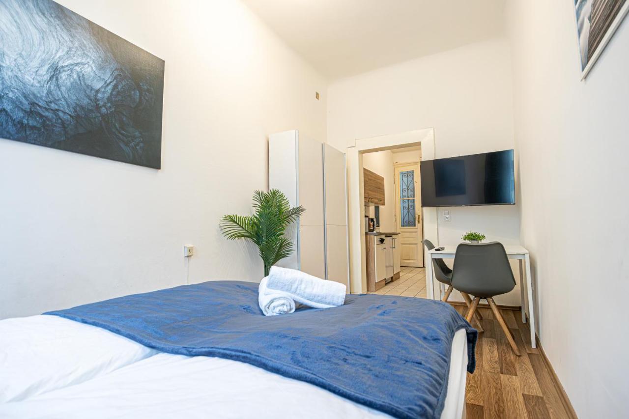 וינה Modern Comforts: Chic Studio Apt Centrally Located מראה חיצוני תמונה
